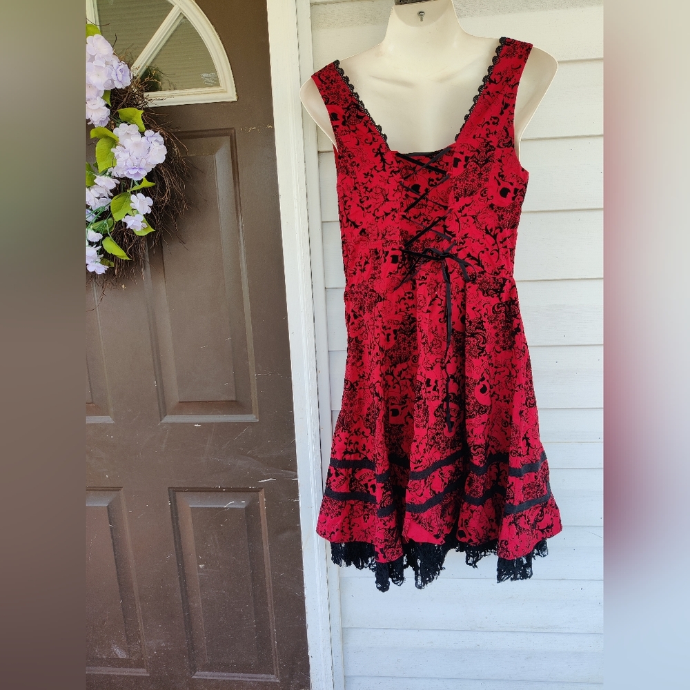Hot Topic Skull and Floral Dress - Picture 4 of 10